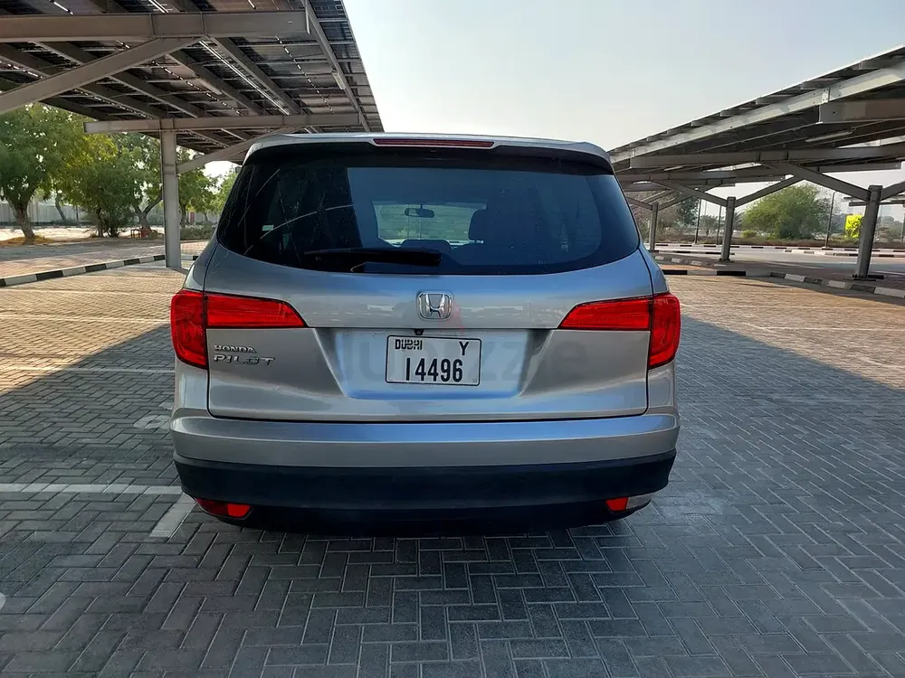 Honda pilot ex with service history from agency only 110,000 km.! - Image 8