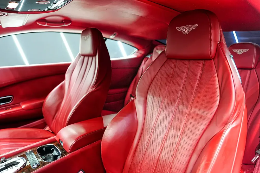 2014 Bentley Continental GT, V8, GCC Specs!! - Image 5