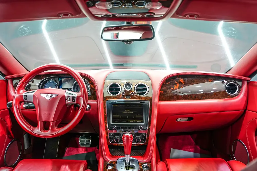 2014 Bentley Continental GT, V8, GCC Specs!! - Image 6