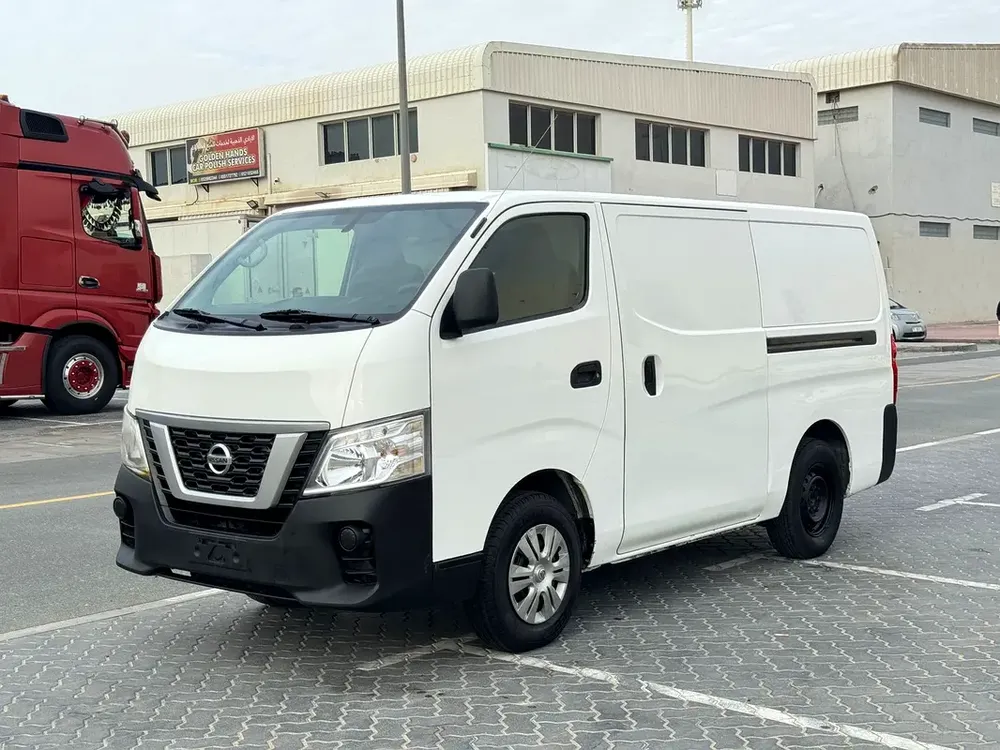 Nissan Urvan Standard 2022 - GCC Specs - Perfect for your Business - Image 7