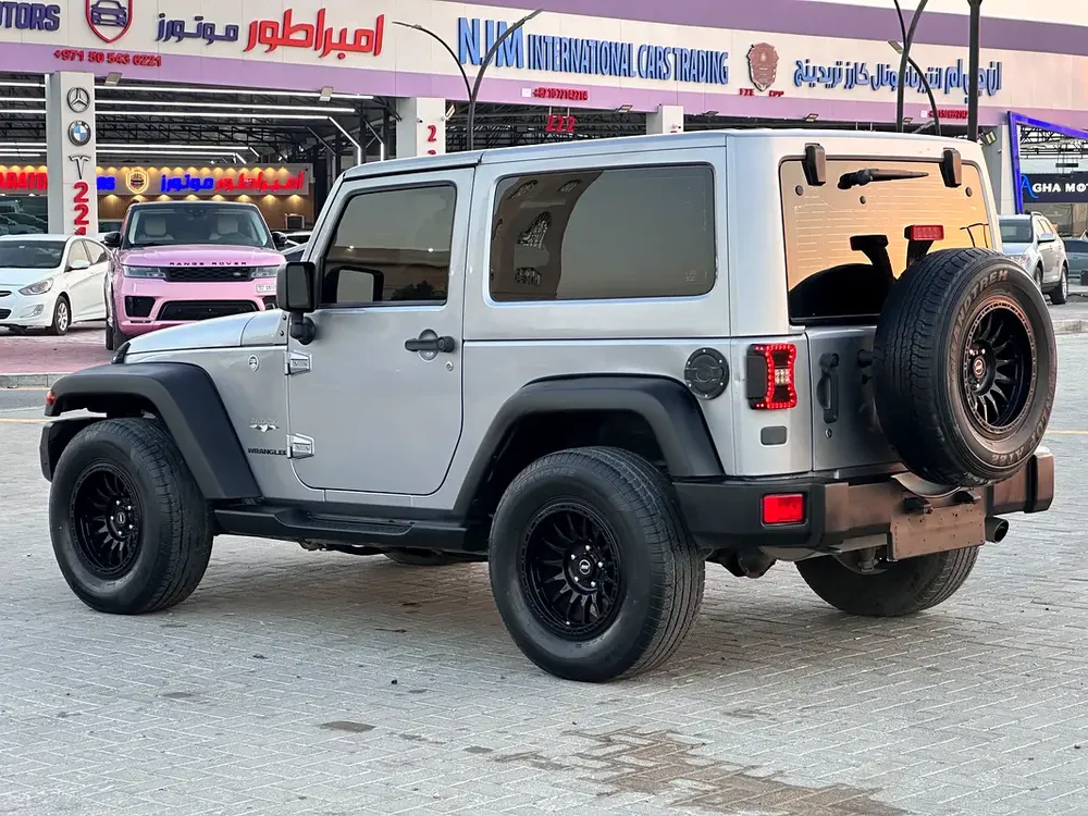 Jeep wrangler sahara 2016 GCC Automatic gear full upgraded rubicon - Image 4