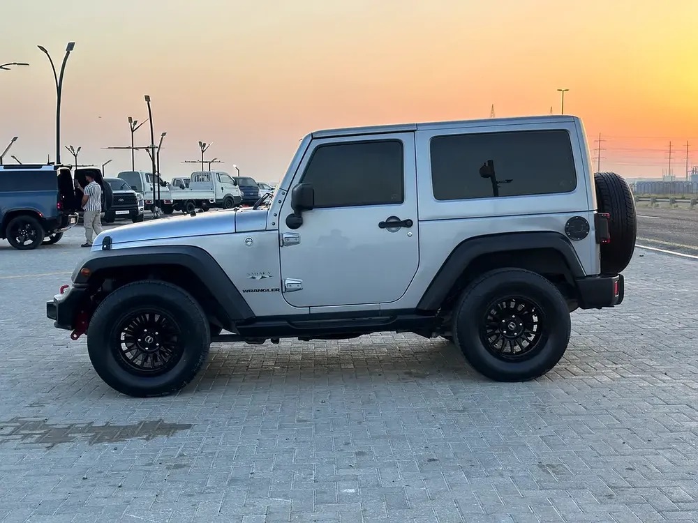 Jeep wrangler sahara 2016 GCC Automatic gear full upgraded rubicon - Image 5