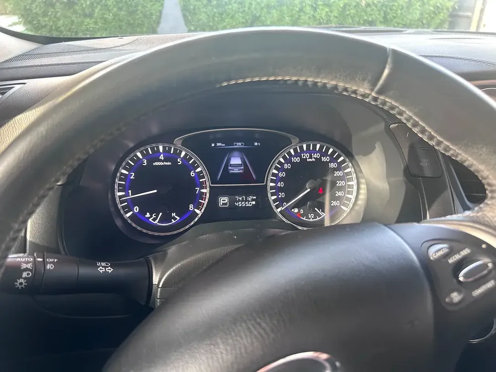 Low mileage 2020 Infiniti QX60 lady driven full service history - Image 7