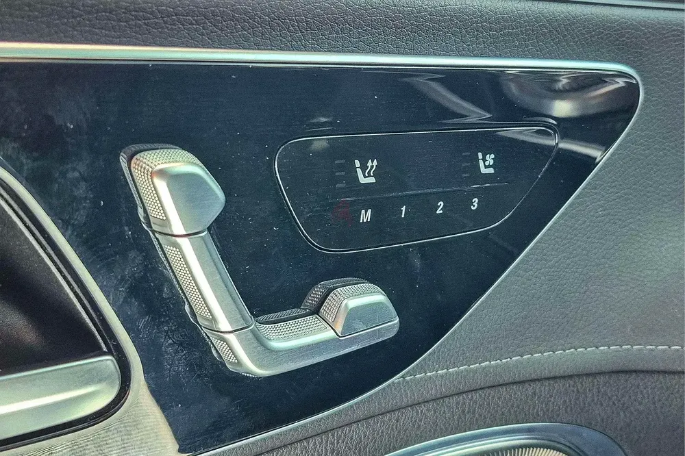 AED 2659/month | 2023 Mercedes-Benz EQE  | GCC Specs | Ref#452379 - Image 14