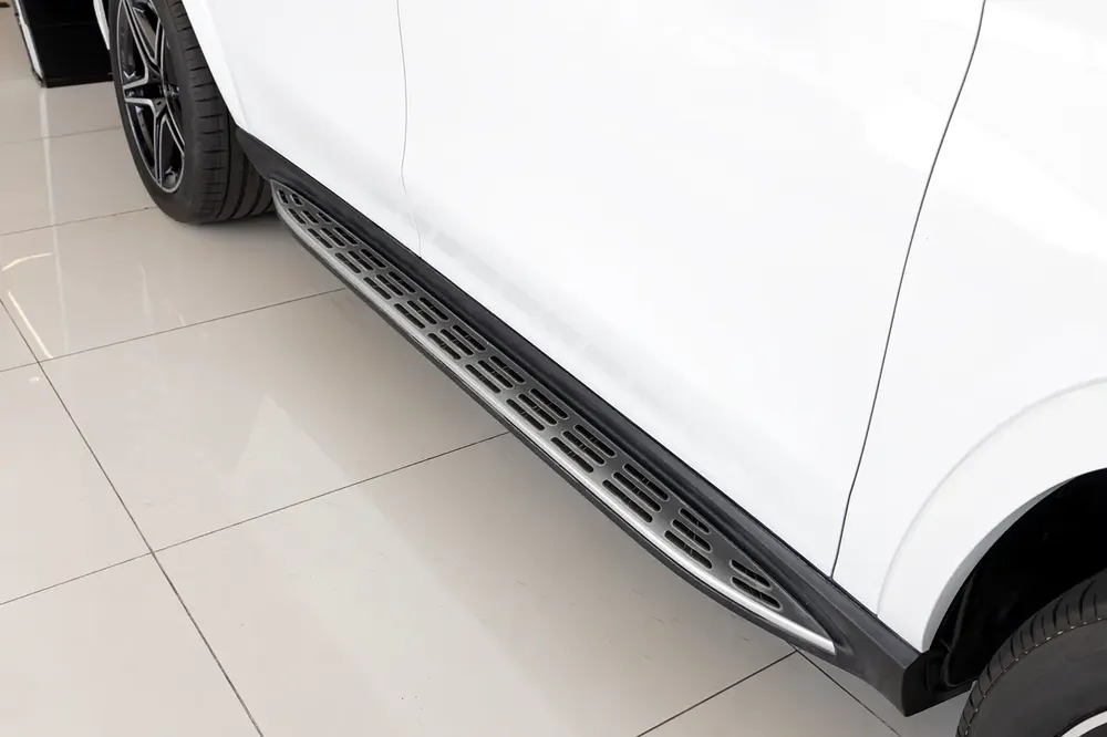 Mercedes-Benz AMG GLS450 SUV | New Facelift | GCC | 2024 (EXPORT) - Image 11