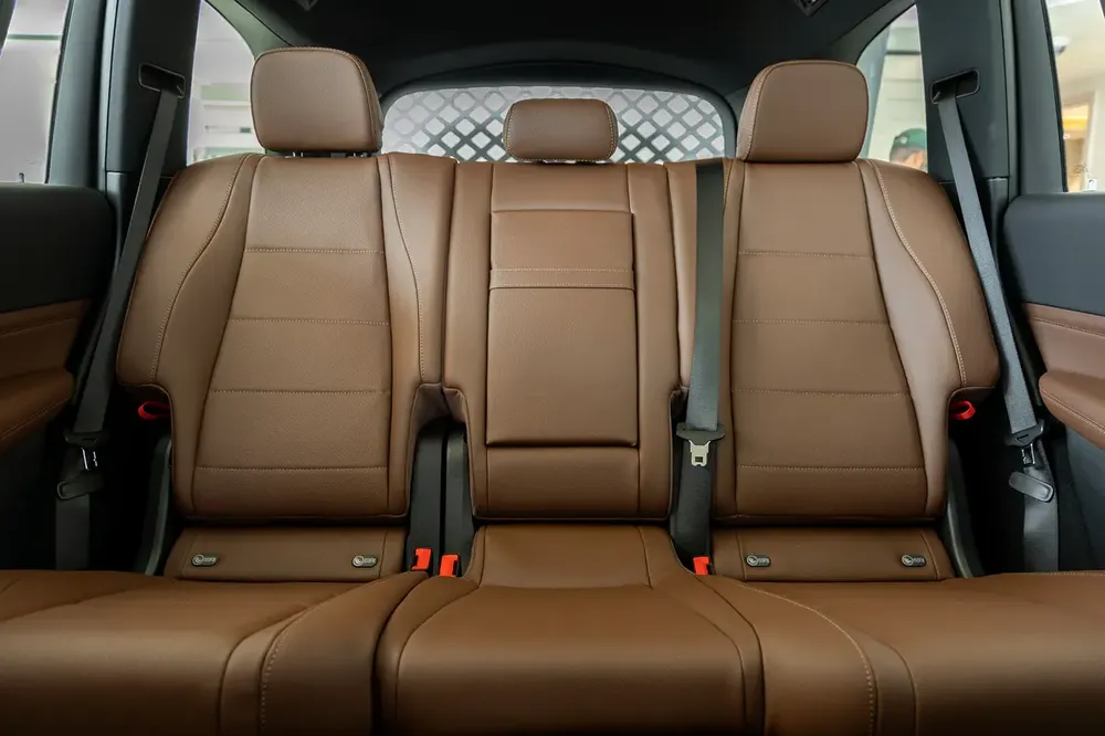 Mercedes-Benz AMG GLS450 SUV | New Facelift | GCC | 2024 (EXPORT) - Image 16