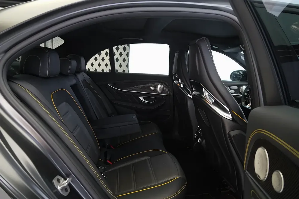 E 63 S AMG | FINAL EDITION 1 OF 999 | MATT BLACK | BURMESTER AUDIO | CARBON INTERIOR - Image 12