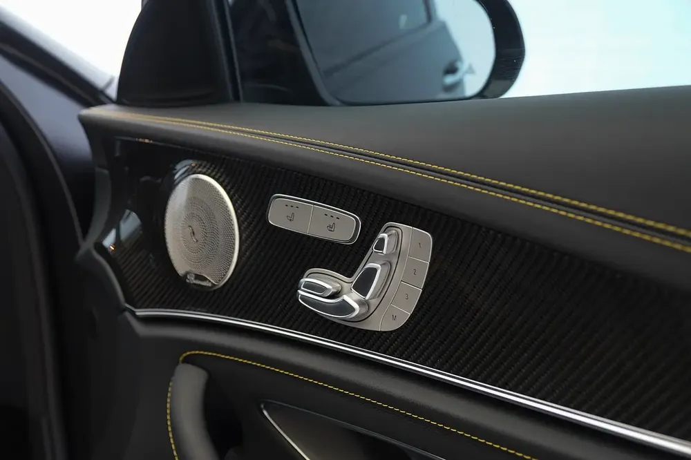 E 63 S AMG | FINAL EDITION 1 OF 999 | MATT BLACK | BURMESTER AUDIO | CARBON INTERIOR - Image 16