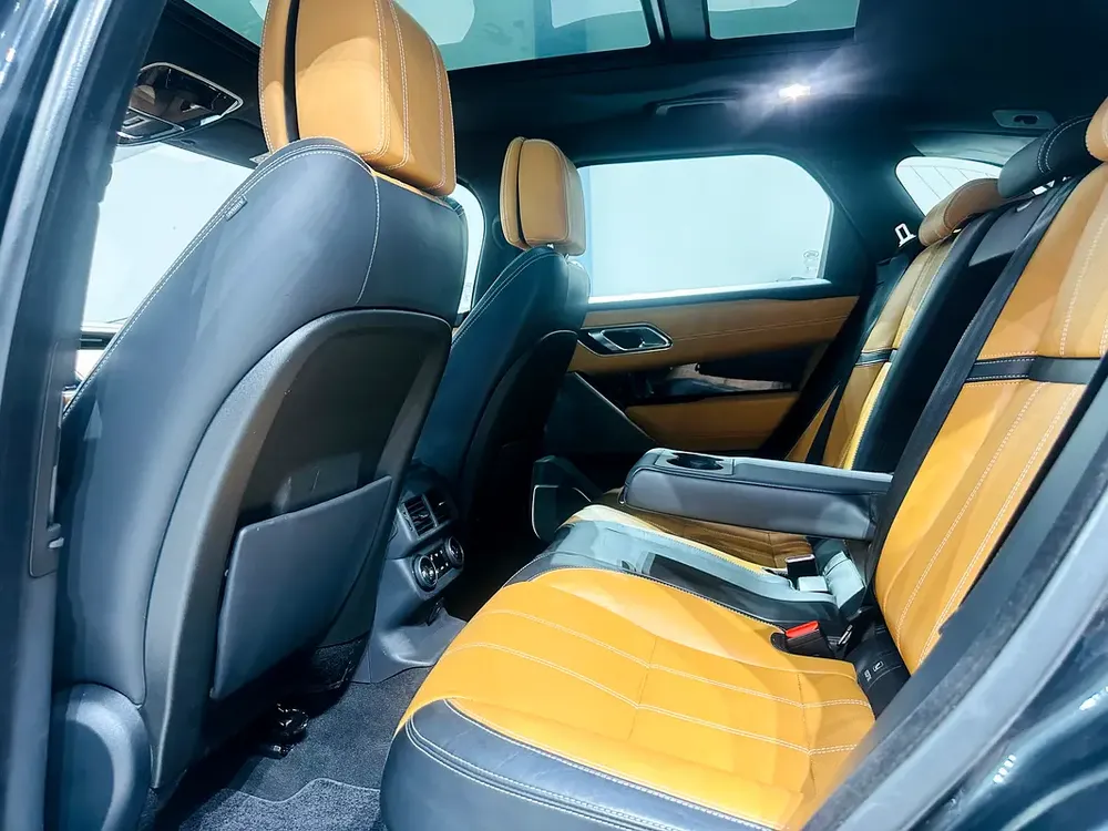 2018 Land Rover Range Rover Velar R-Dynamic HSE - GCC Specs - Image 16