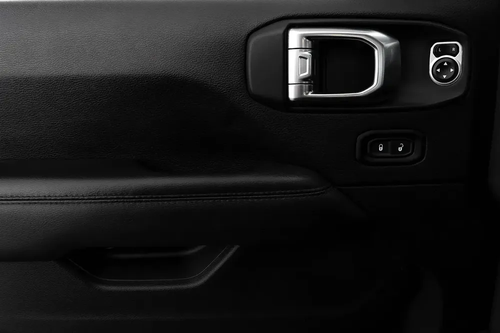 2,970 AED / 60 Months / 0% DP | 2019 Jeep Wrangler Unlimited Sahara / Jeep Warranty - Image 10