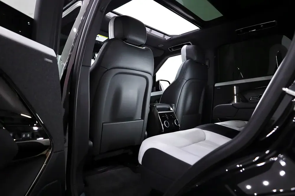 RANGE ROVER SPORT HSE DYNAMIC BLACK EDITION - V6 P400 - FULLY LOADED - Image 15