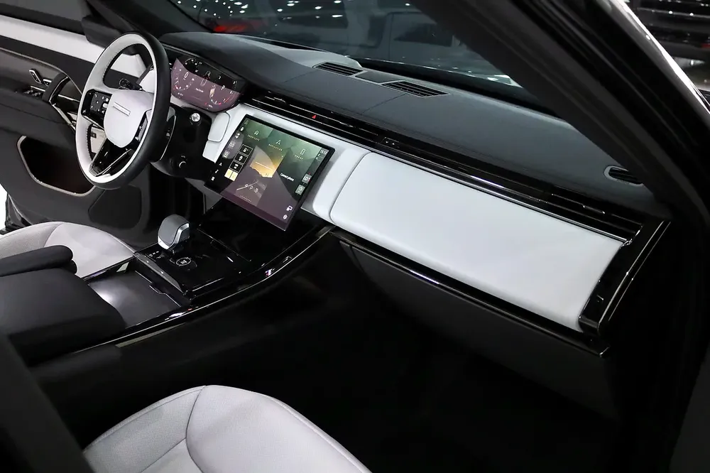 RANGE ROVER SPORT HSE DYNAMIC BLACK EDITION - V6 P400 - FULLY LOADED - Image 16