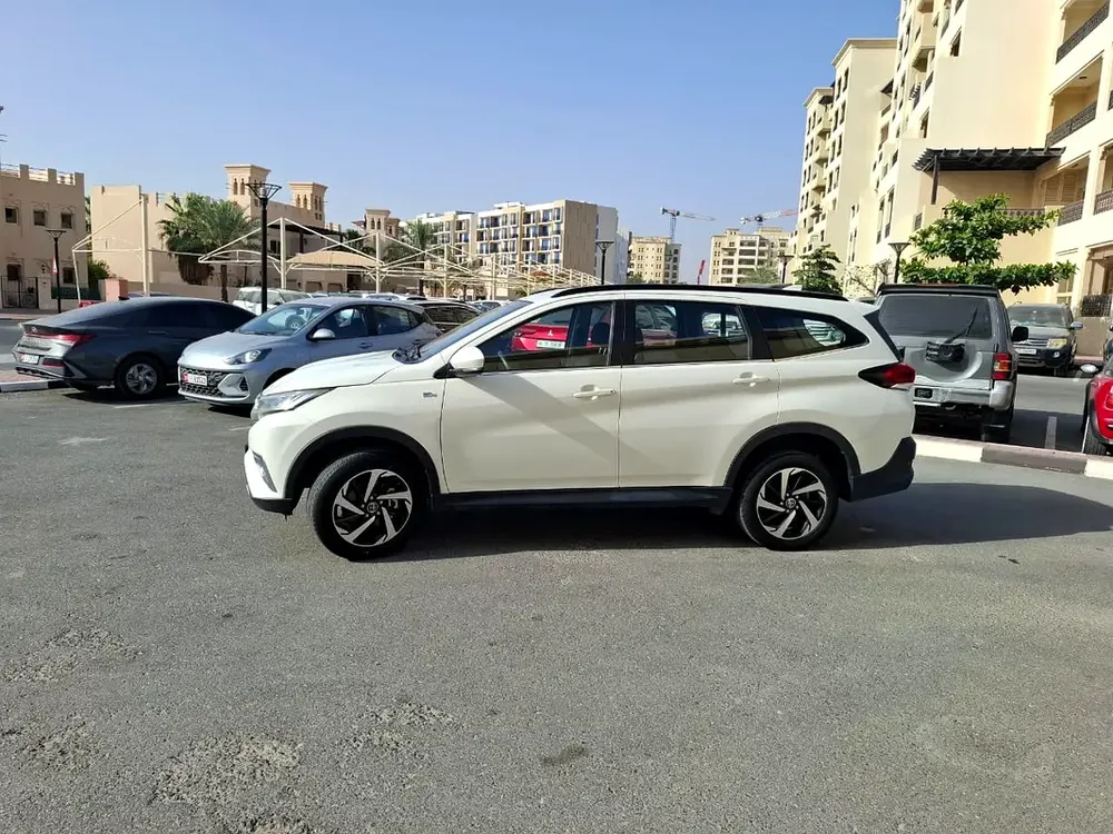 Pristine 2023 Toyota Rush G | GCC Specs | Low Mileage | Family 7-Seater - Image 4