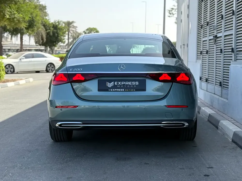 MERCEDES-BENZ E200 | 2024 | CLEAN TITLE | - Image 4