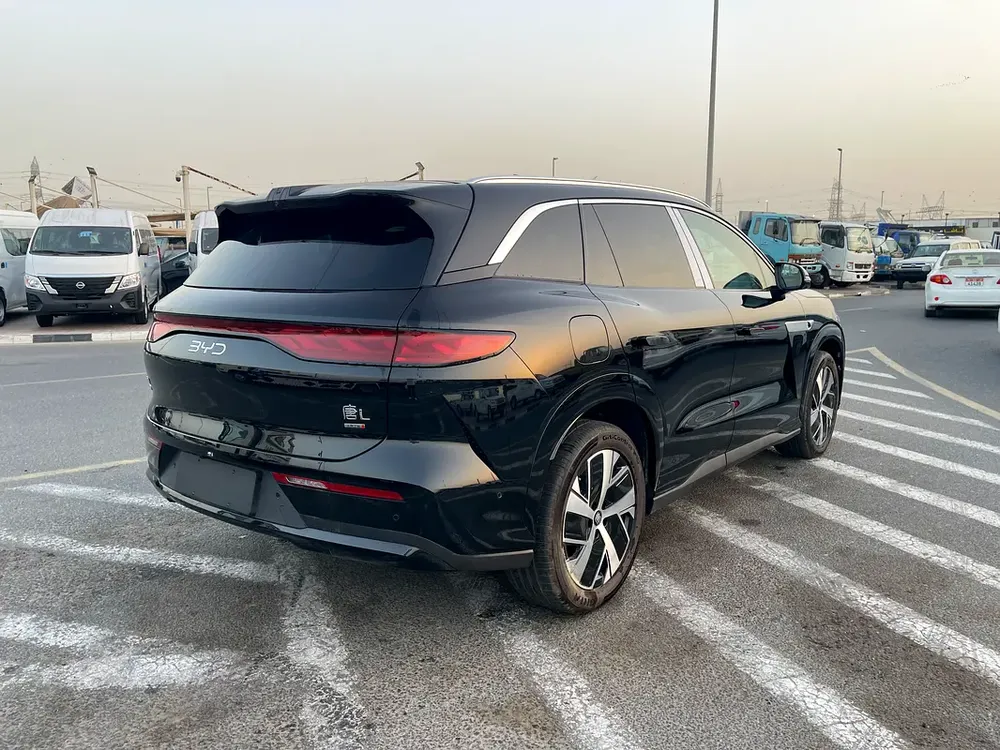 BYD Tang L DM-I FLAGSHIP RWD - Image 5