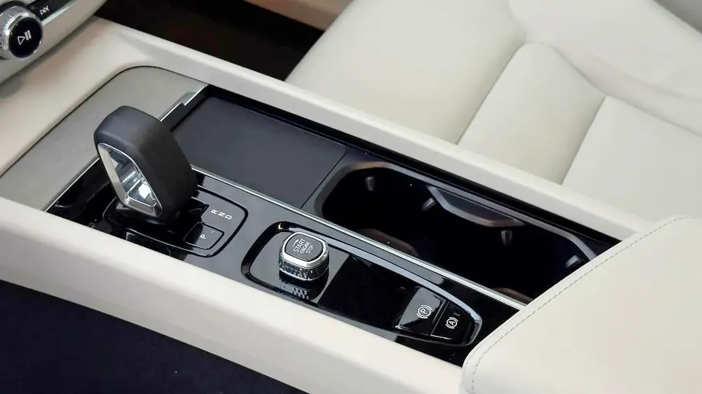 2024 VOLVO XC60 I FULLY LOADED I GCC I AGANCY WARRANTY I - Image 9