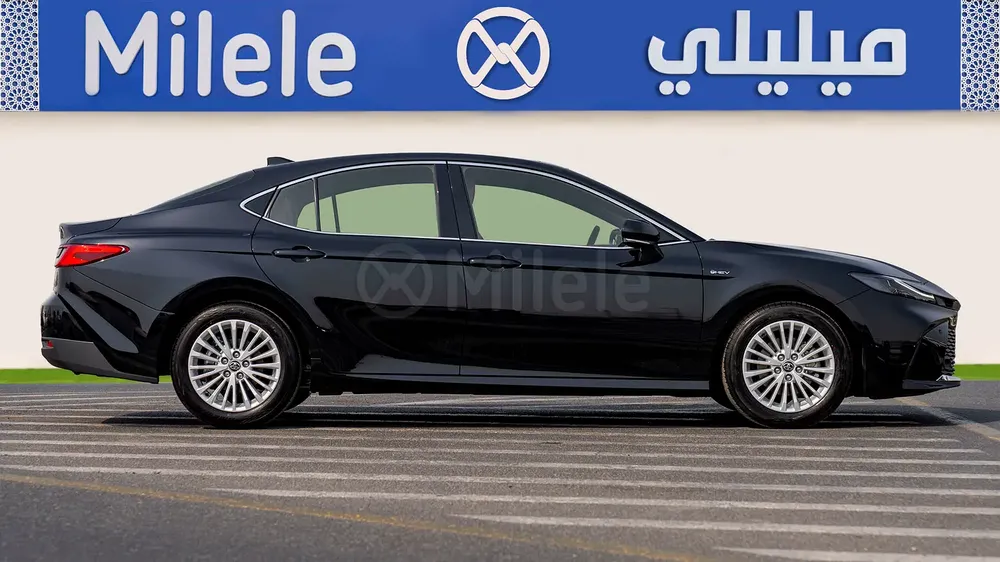 TOYOTA CAMRY LE | 2-YEAR WARRANTY + SERVICE AVAILABLE | IN-HOUSE FINANCING | 0% DOWNPAYMENT (BANK) - Image 4