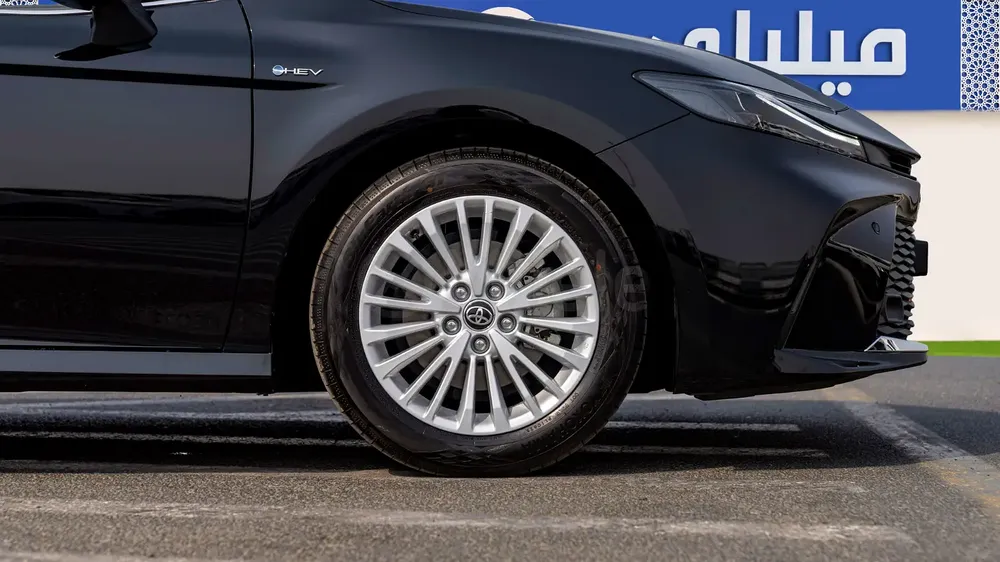 TOYOTA CAMRY LE | 2-YEAR WARRANTY + SERVICE AVAILABLE | IN-HOUSE FINANCING | 0% DOWNPAYMENT (BANK) - Image 5