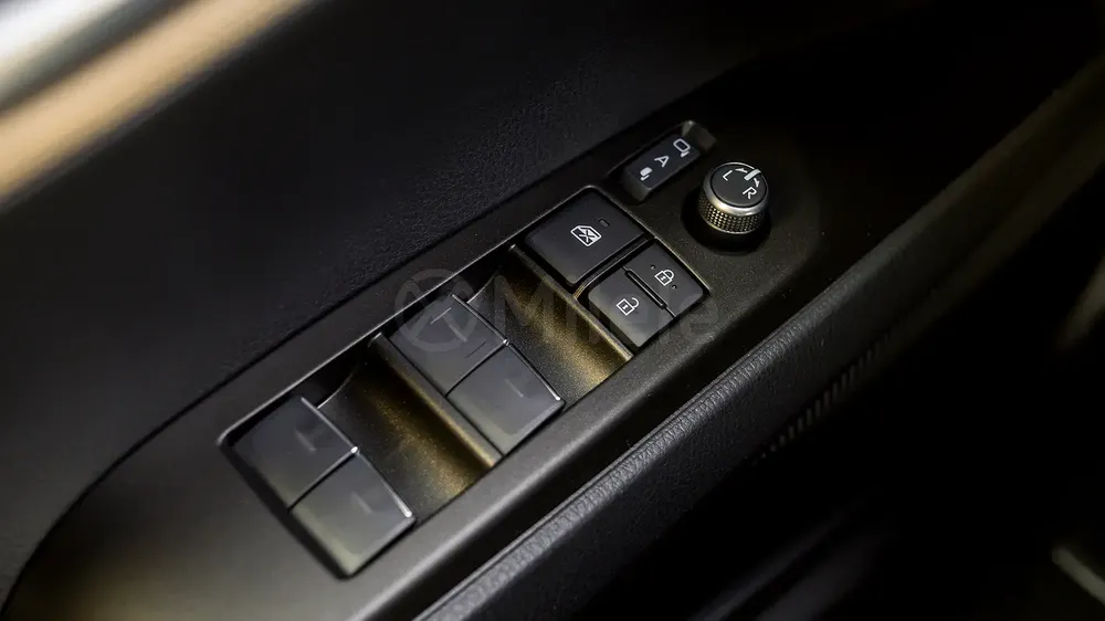 TOYOTA CAMRY LE | 2-YEAR WARRANTY + SERVICE AVAILABLE | IN-HOUSE FINANCING | 0% DOWNPAYMENT (BANK) - Image 9