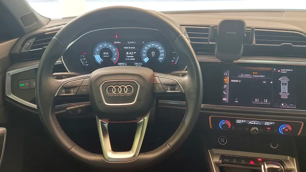 Audi Q3 40 TFSI quattro Design 2022 | GCC Specs | Low Mileage - Image 6