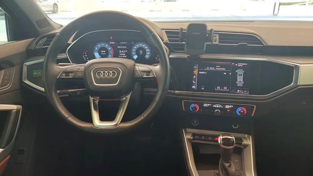 Audi Q3 40 TFSI quattro Design 2022 | GCC Specs | Low Mileage - Image 7
