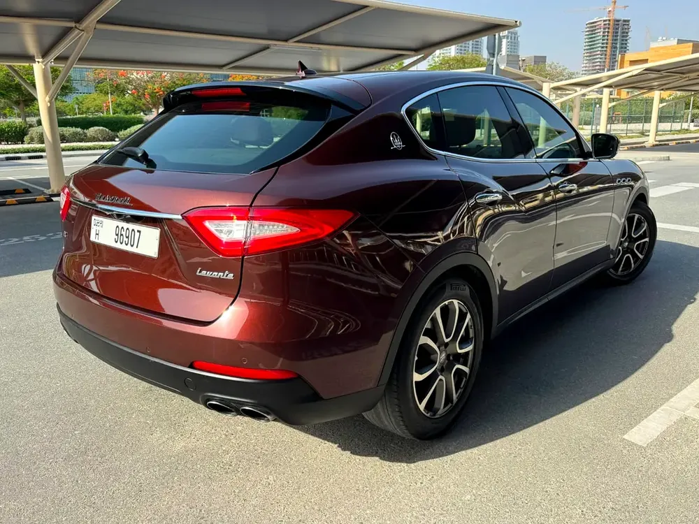 Maserati Levante Standard 2019 | GCC Specs | Low Mileage - Image 11