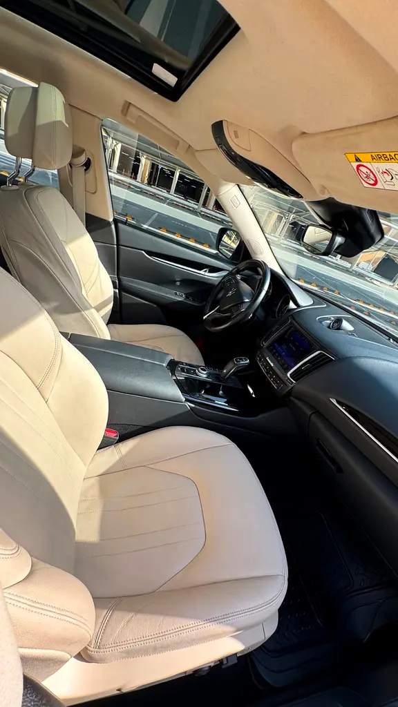 Maserati Levante Standard 2019 | GCC Specs | Low Mileage - Image 13