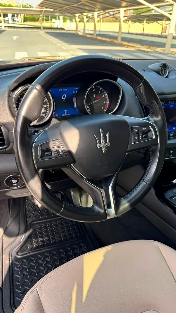 Maserati Levante Standard 2019 | GCC Specs | Low Mileage - Image 19