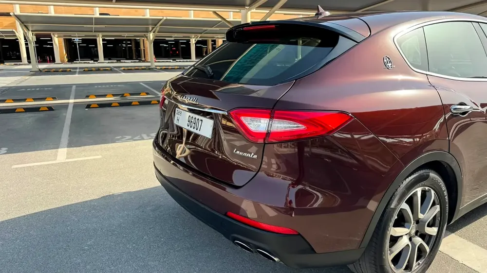 Maserati Levante Standard 2019 | GCC Specs | Low Mileage - Image 7