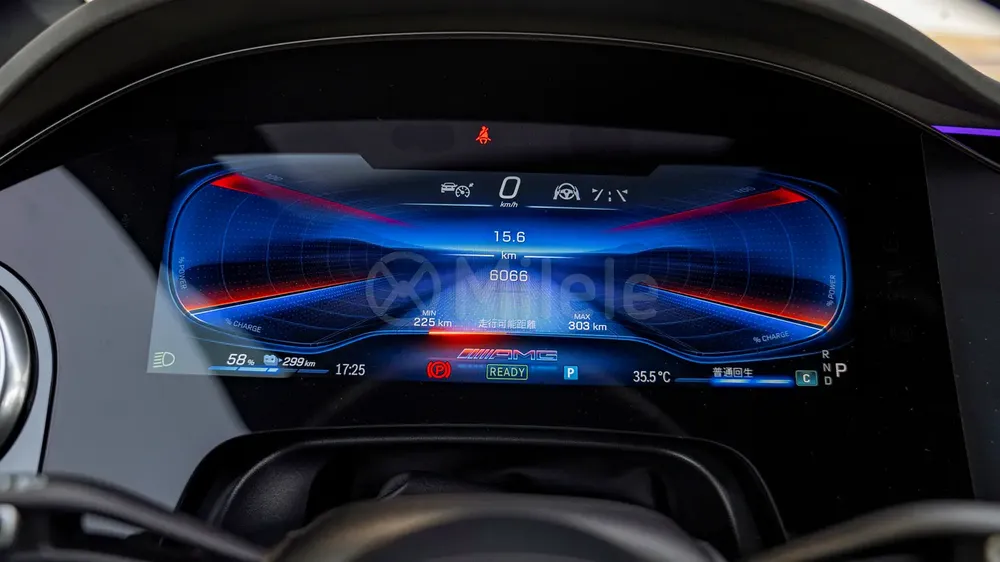 EQS 53 4MATIC+ | 2-YEAR WARRANTY + SERVICE AVAILABLE | IN-HOUSE FINANCING | 0% DOWNPAYMENT (BANK) - Image 11