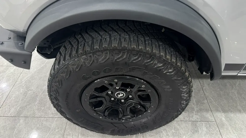 Ford Bronco Wildtrak Sasquatch - Agency Warranty and Service Contract Included - Image 16