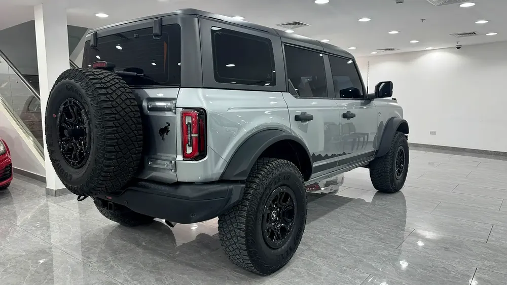 Ford Bronco Wildtrak Sasquatch - Agency Warranty and Service Contract Included - Image 4