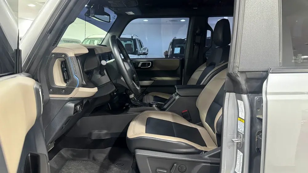 Ford Bronco Wildtrak Sasquatch - Agency Warranty and Service Contract Included - Image 7