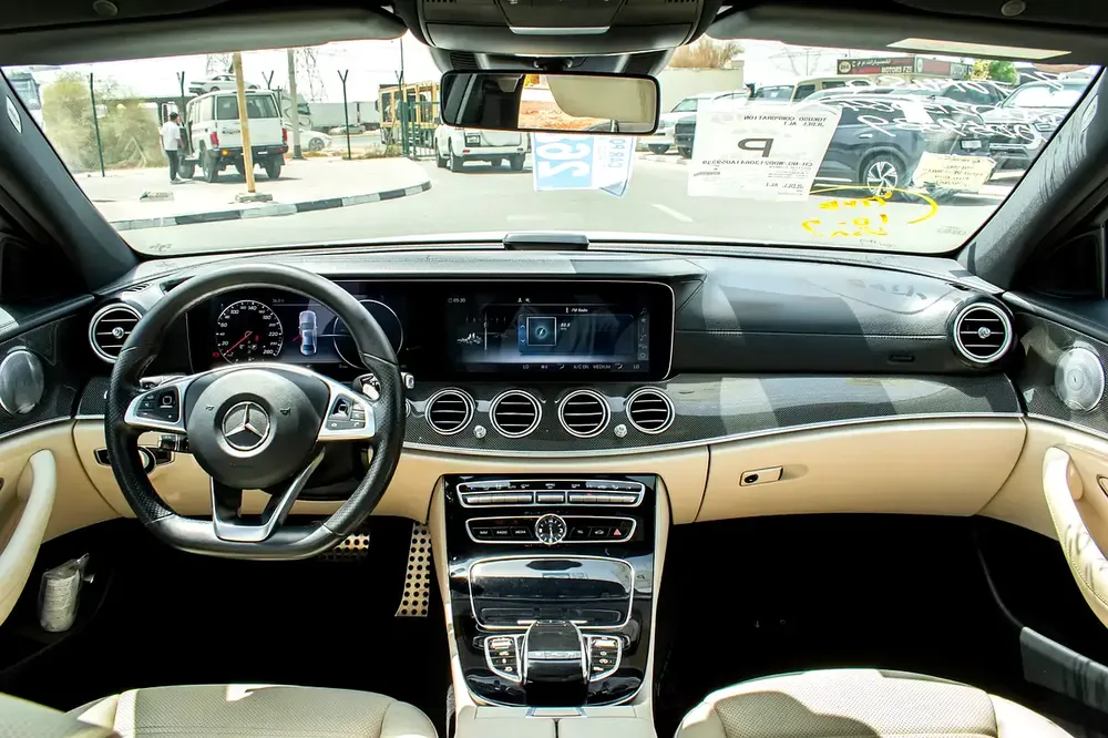 2017 - BENZ E43 - IMMACULATE CONDITION - ONLY 58,000 KM - Image 11
