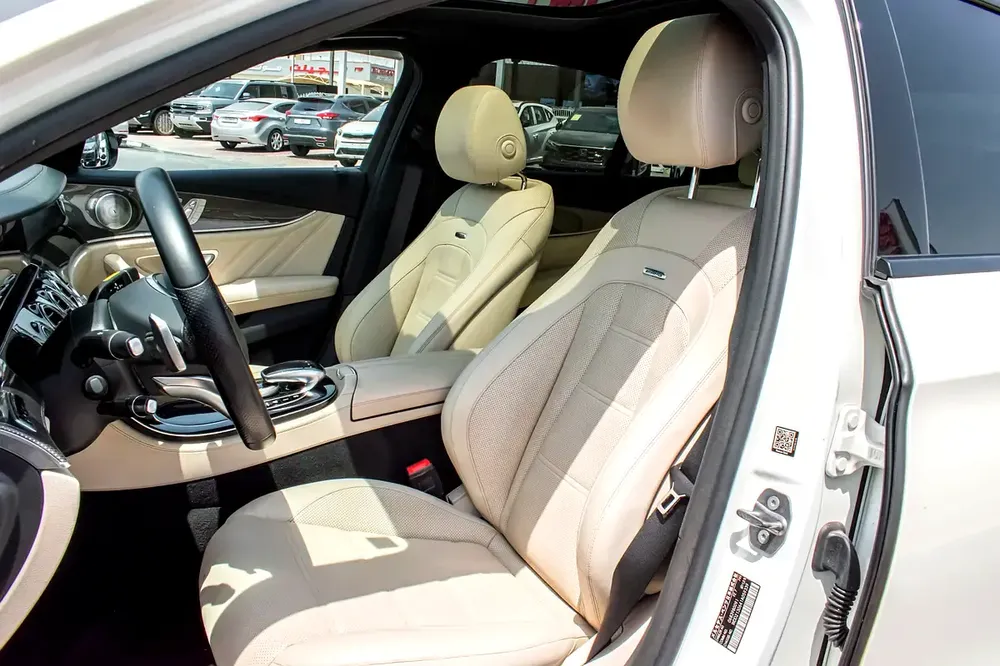 2017 - BENZ E43 - IMMACULATE CONDITION - ONLY 58,000 KM - Image 14
