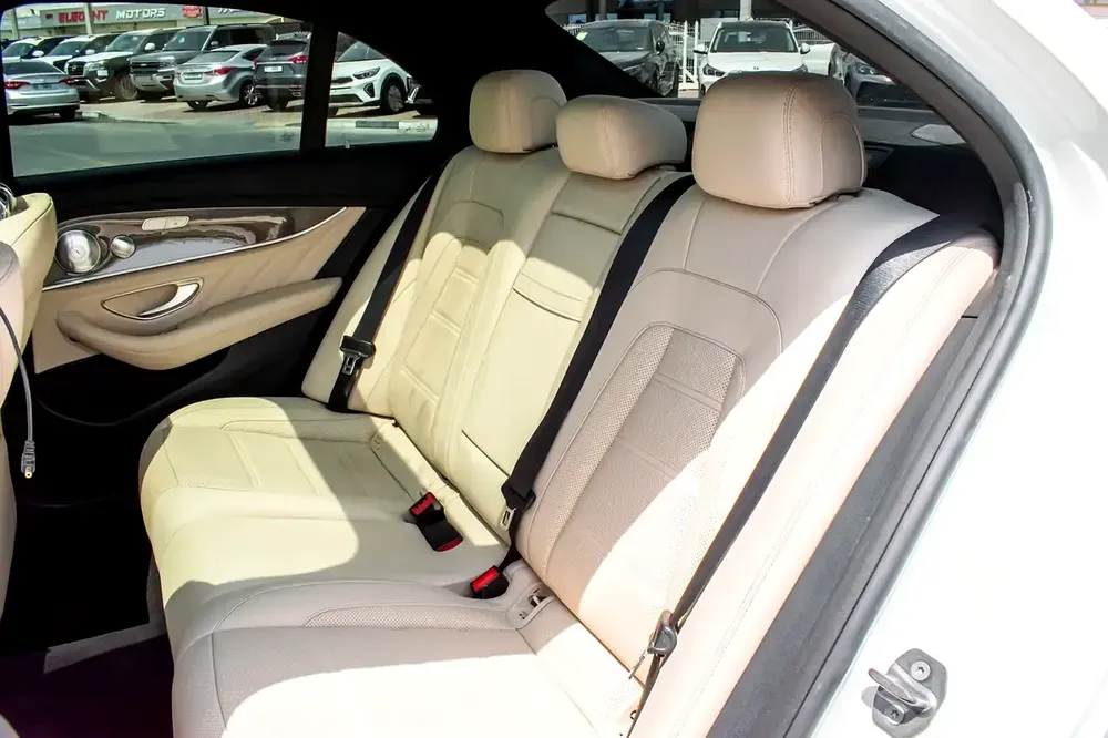 2017 - BENZ E43 - IMMACULATE CONDITION - ONLY 58,000 KM - Image 16