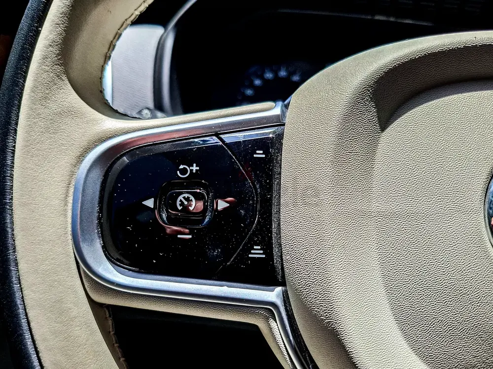 AED 2128/month | 2022 Volvo XC90 B5 Momentum | GCC Specs | Ref#465420 - Image 16