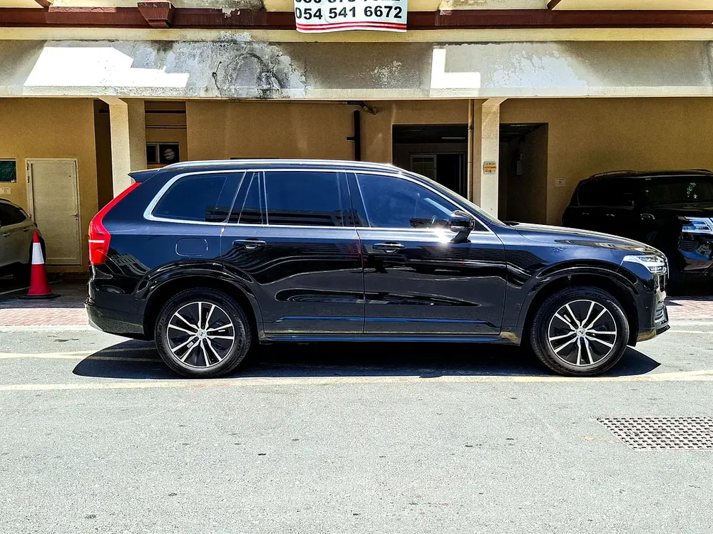 AED 2128/month | 2022 Volvo XC90 B5 Momentum | GCC Specs | Ref#465420 - Image 4