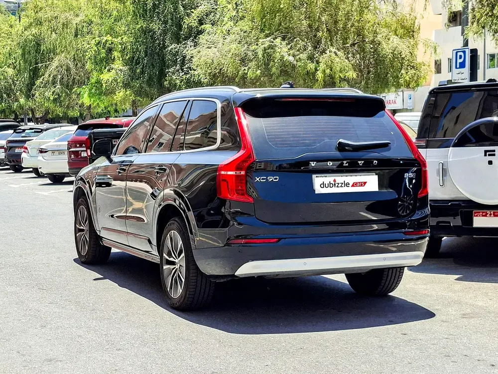 AED 2128/month | 2022 Volvo XC90 B5 Momentum | GCC Specs | Ref#465420 - Image 8