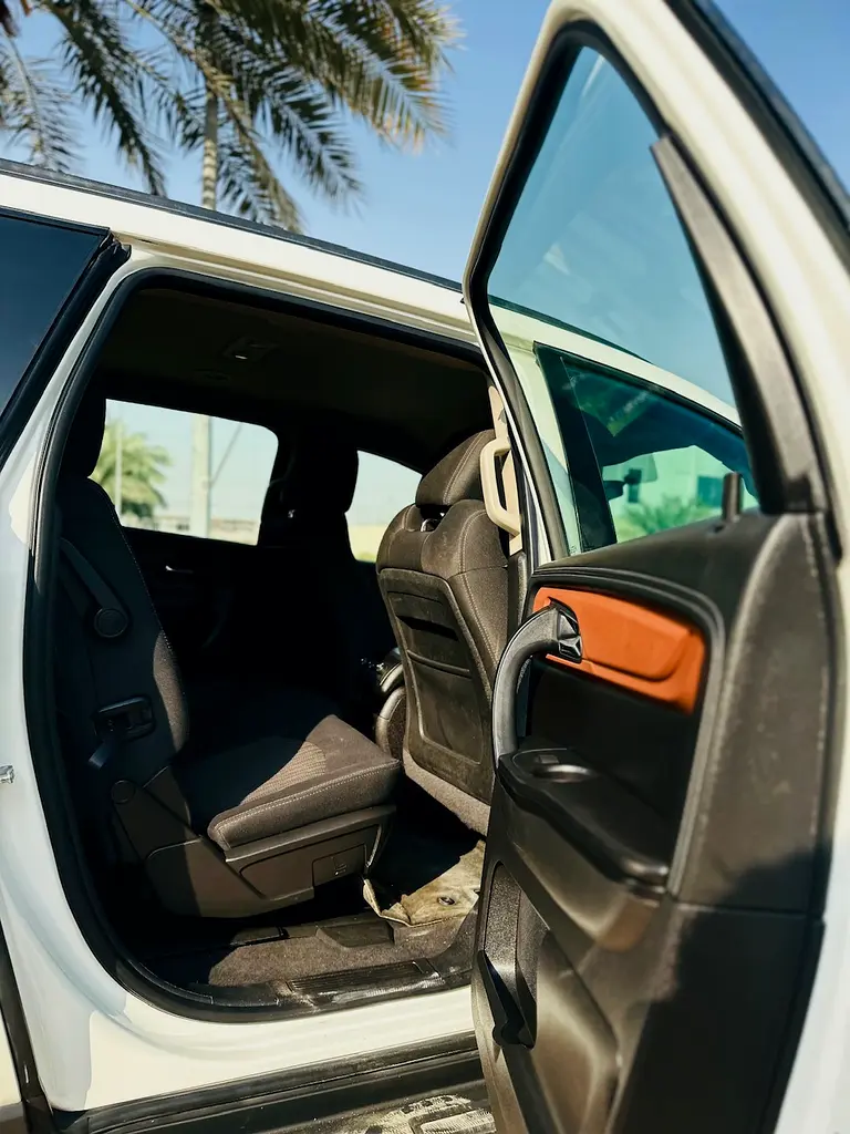 Chevrolet traverse 2015 GCC | Great condition - Image 12