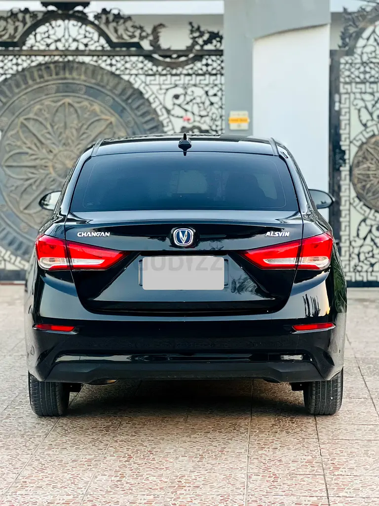 Changan Alsvin 2024 GCC Specs | Fuel Efficient  Reliable Sedan - Image 6