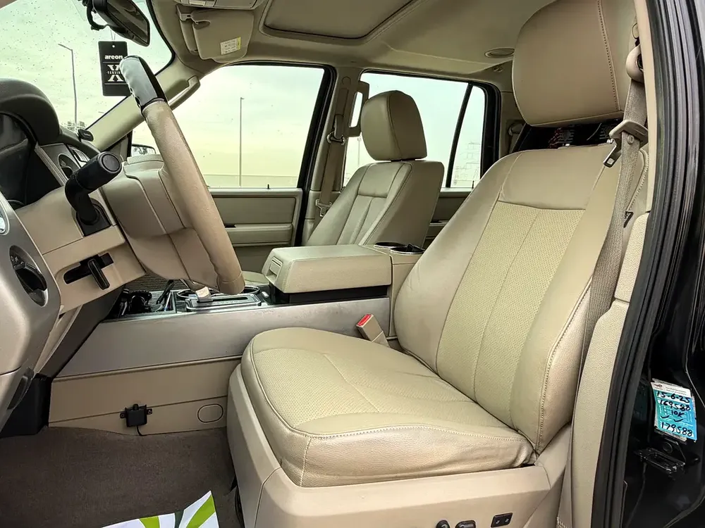 Ford Expedition Black 2014Limited XL - Image 12