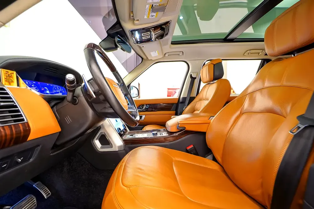 AED 3117 PM | RANGE ROVER LWB AUTOBIOGRAPHY 2020 | UNDER 2 YEARS WARRANTY & SERIVCE CONTRACT - Image 10