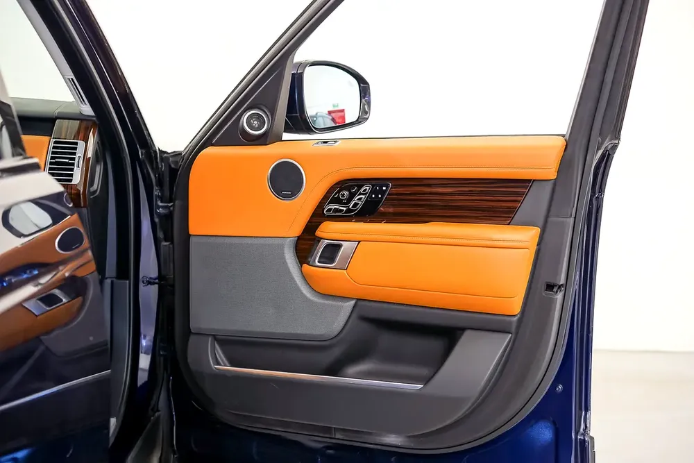 AED 3117 PM | RANGE ROVER LWB AUTOBIOGRAPHY 2020 | UNDER 2 YEARS WARRANTY & SERIVCE CONTRACT - Image 13