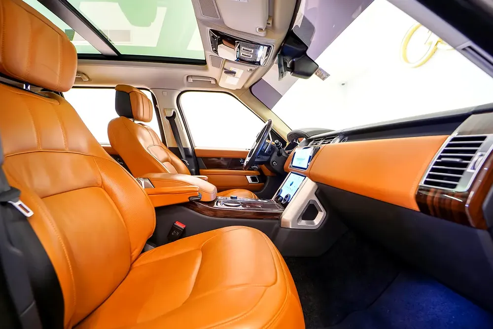 AED 3117 PM | RANGE ROVER LWB AUTOBIOGRAPHY 2020 | UNDER 2 YEARS WARRANTY & SERIVCE CONTRACT - Image 15