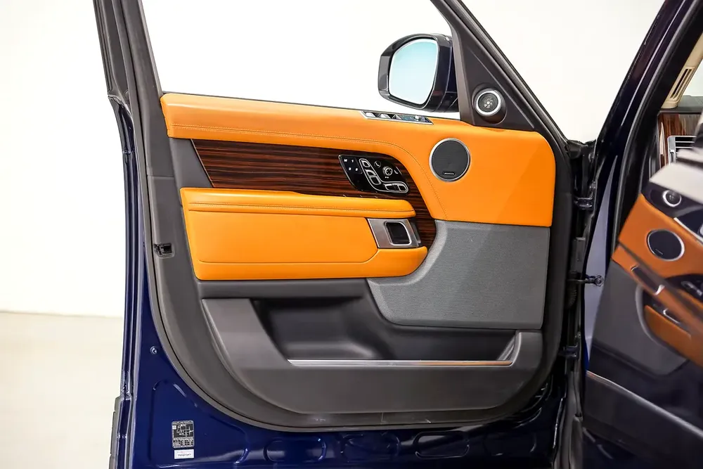 AED 3117 PM | RANGE ROVER LWB AUTOBIOGRAPHY 2020 | UNDER 2 YEARS WARRANTY & SERIVCE CONTRACT - Image 8