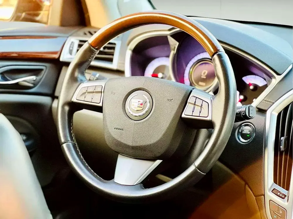CADICaLLAC SRX | 2011 | CLEAN CAR | FRESH JAPAN IMPORT - Image 17