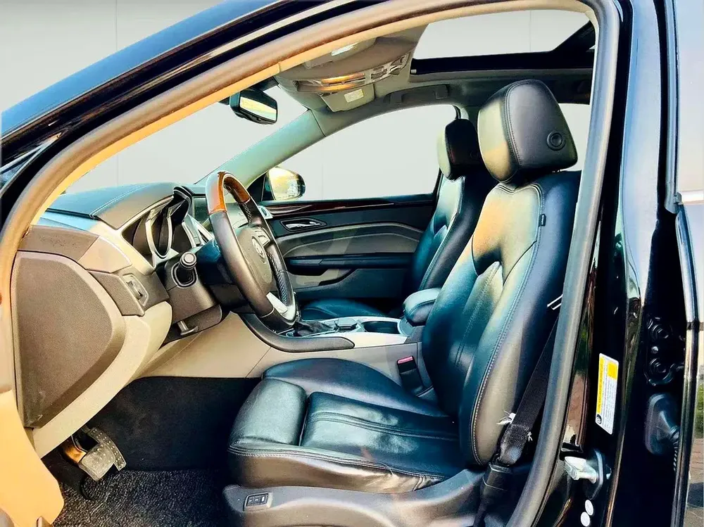 CADICaLLAC SRX | 2011 | CLEAN CAR | FRESH JAPAN IMPORT - Image 8