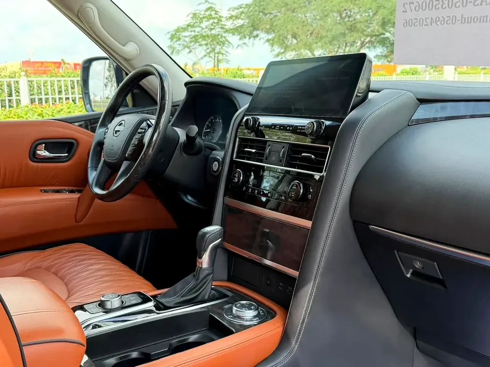 2022 Nissan Patrol SE Platinum City - GCC Specs - Pristine Condition - Image 12