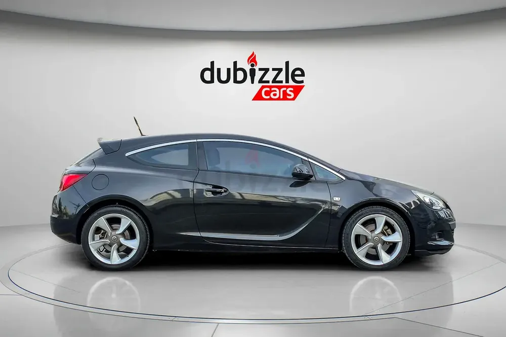 Inspected Car | 2014 Opel Astra GTC | GCC Specs | Ref#443184 - Image 4